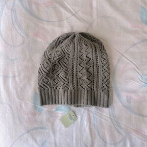 Knitted beanie